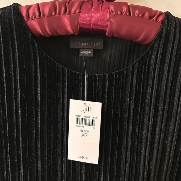 J. Jill Wearever Collection Black Ribbed Textured Velvet Long Sleeve Top XS -NWT - Picture 2 of 8